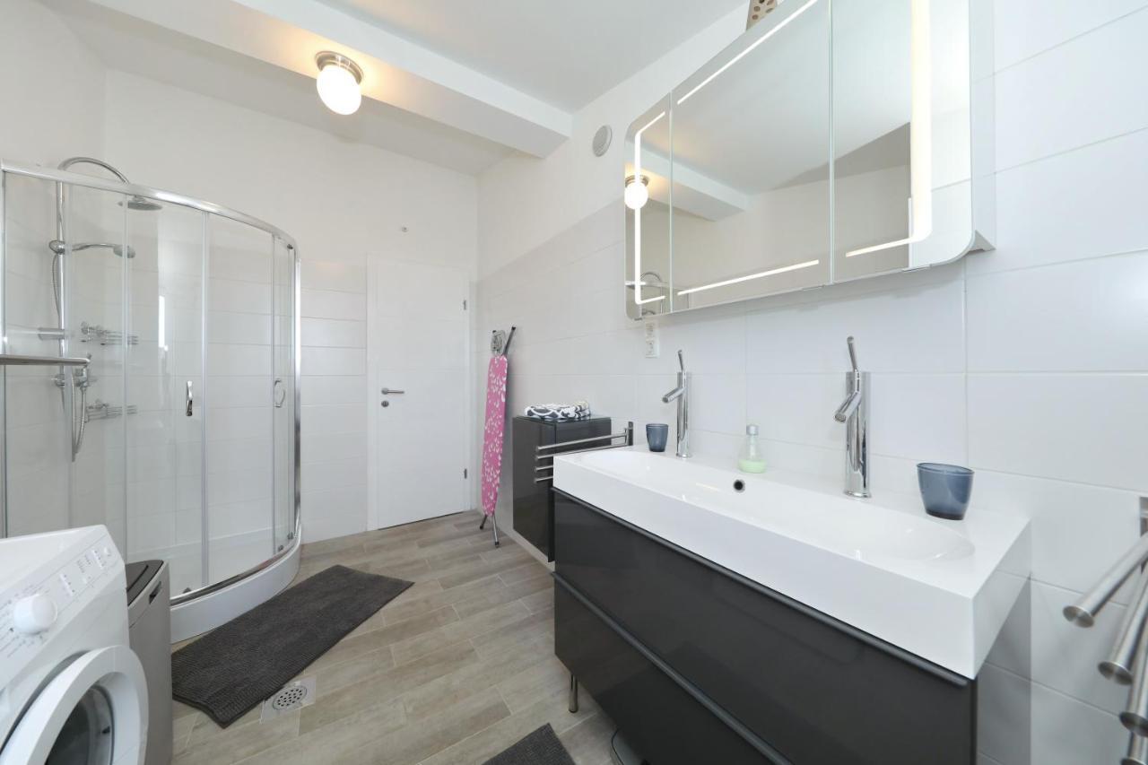 Apartment With Private Pool Sukošan 外观 照片