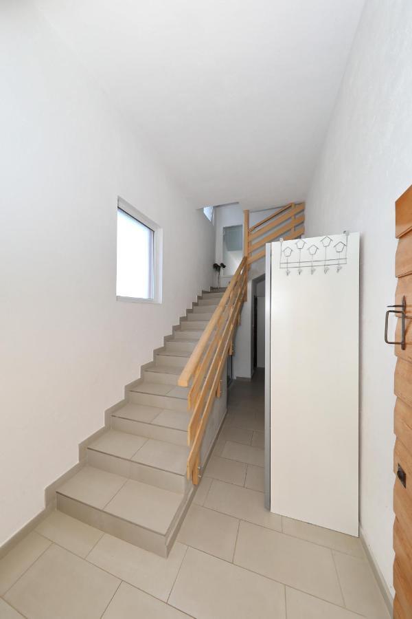 Apartment With Private Pool Sukošan 外观 照片