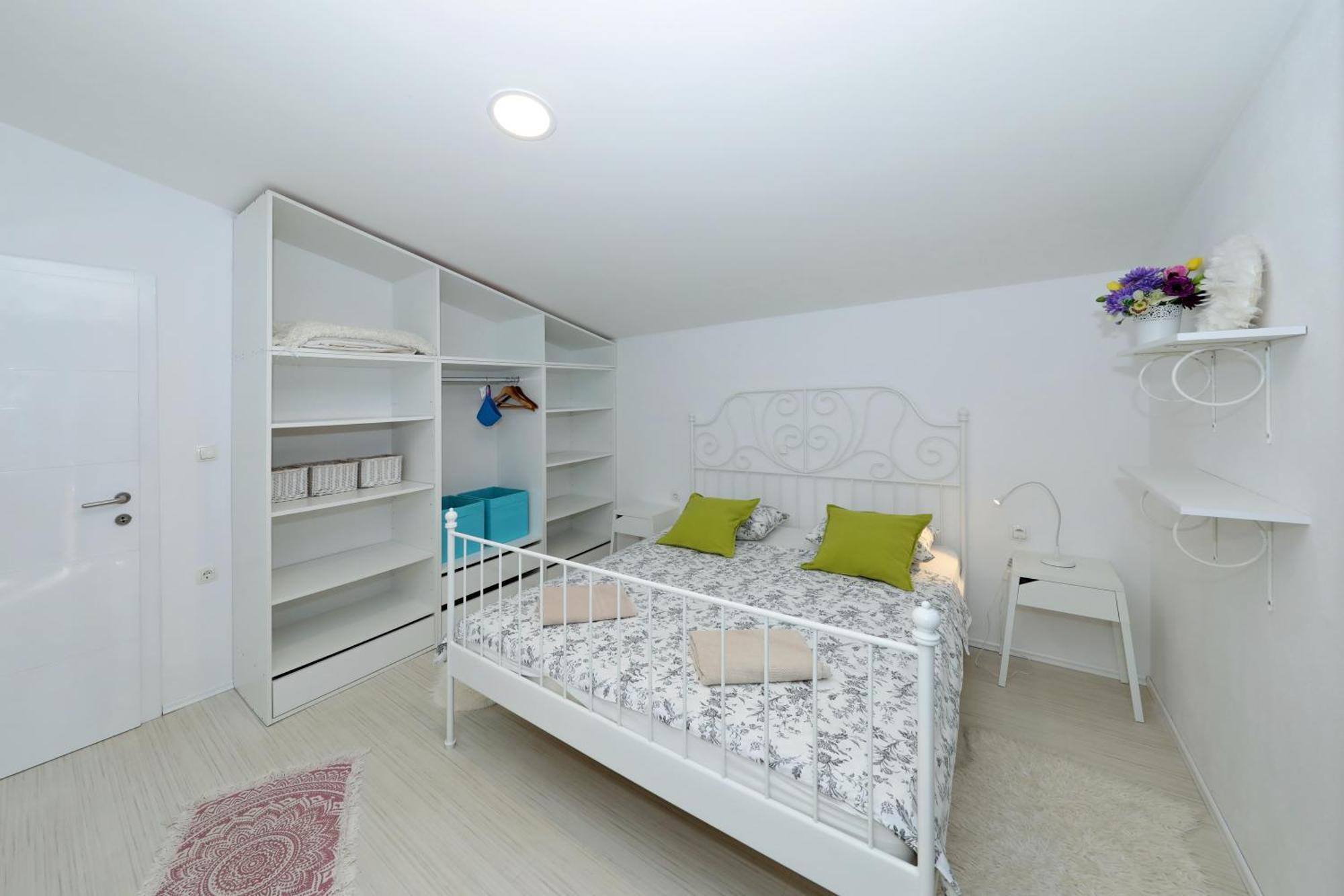 Apartment With Private Pool Sukošan 外观 照片