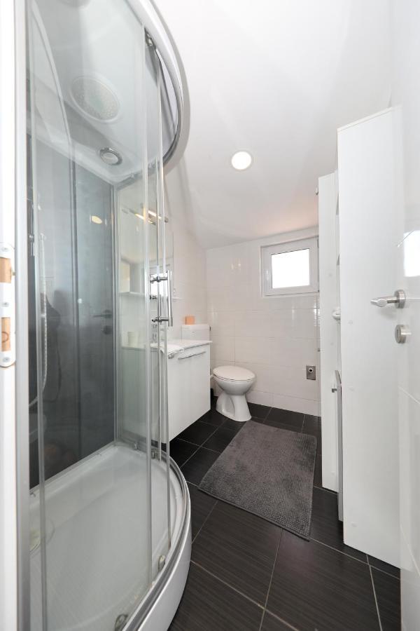 Apartment With Private Pool Sukošan 外观 照片